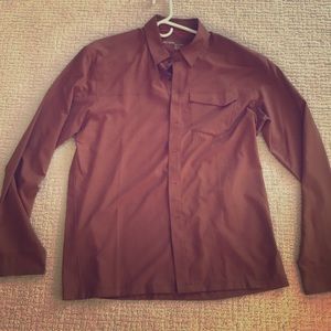 Men’s Arcteryx shirt